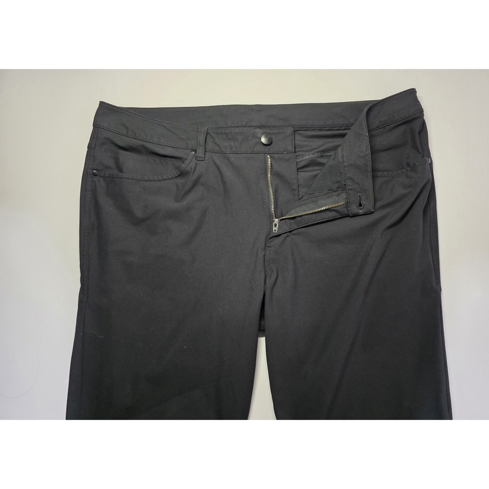 Lululemon Men's Pants Size‎ 38 Black Pockets Belt Loops Casual Stretch Travel
